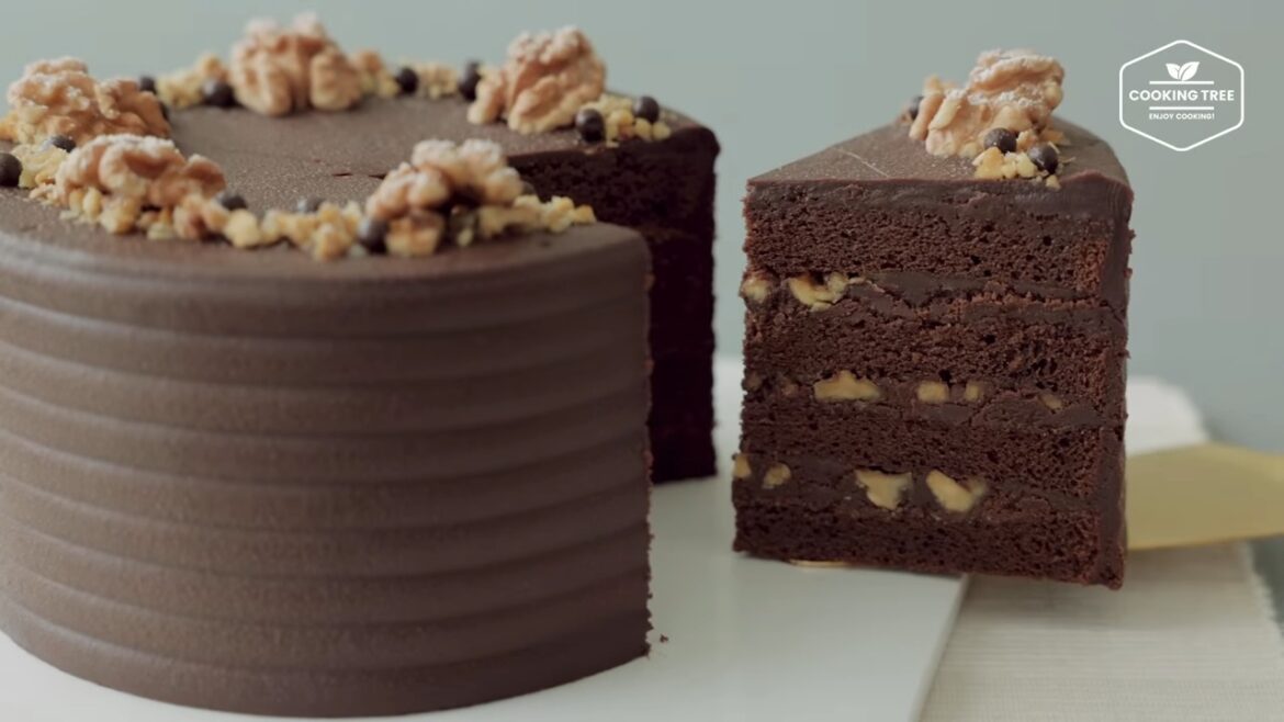 Reichhaltiger Schokoladen-Ganache-Kuchen